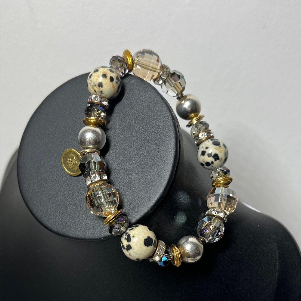 Hillberg & Berk Jasper & Swarovski Crystals Beaded Stretch Bracelet. Like new